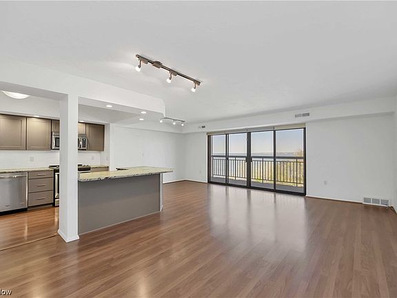 3rd image of 12550 Lake Ave APT 707