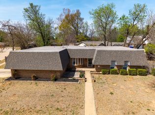 220 Cherry Creek Dr, Norman, OK 73072