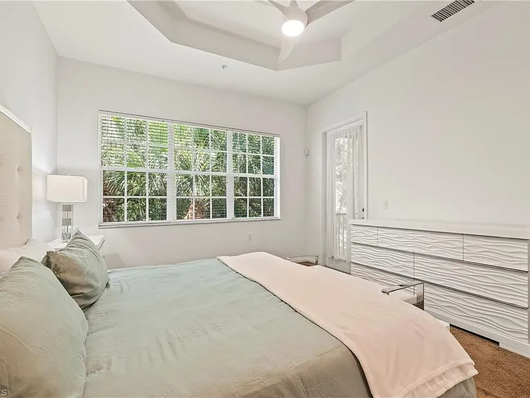 10040 Valiant Ct #202 — Photo 12