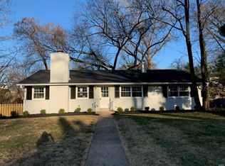 26 Glenhaven Dr, Saint Louis, MO 63122