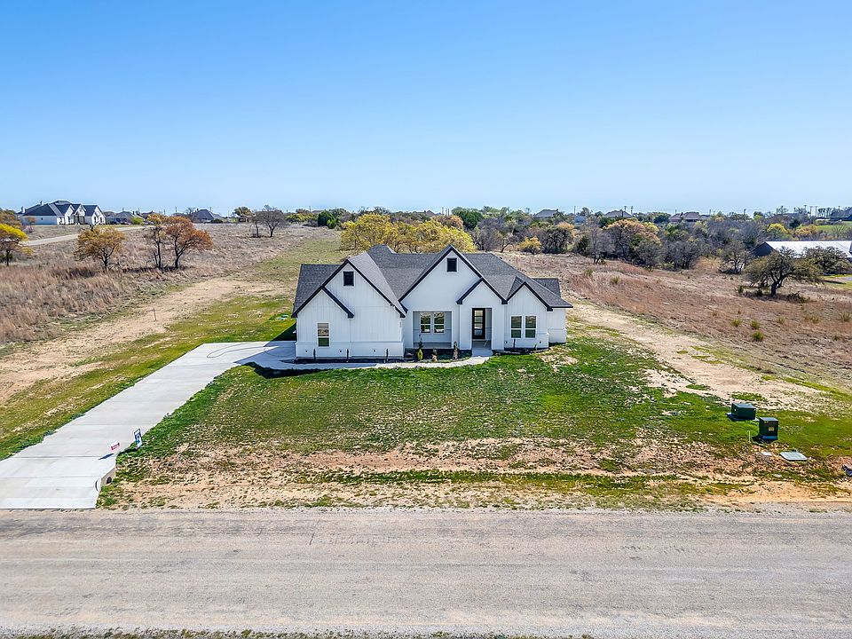 1st image of 240 Latigo Way