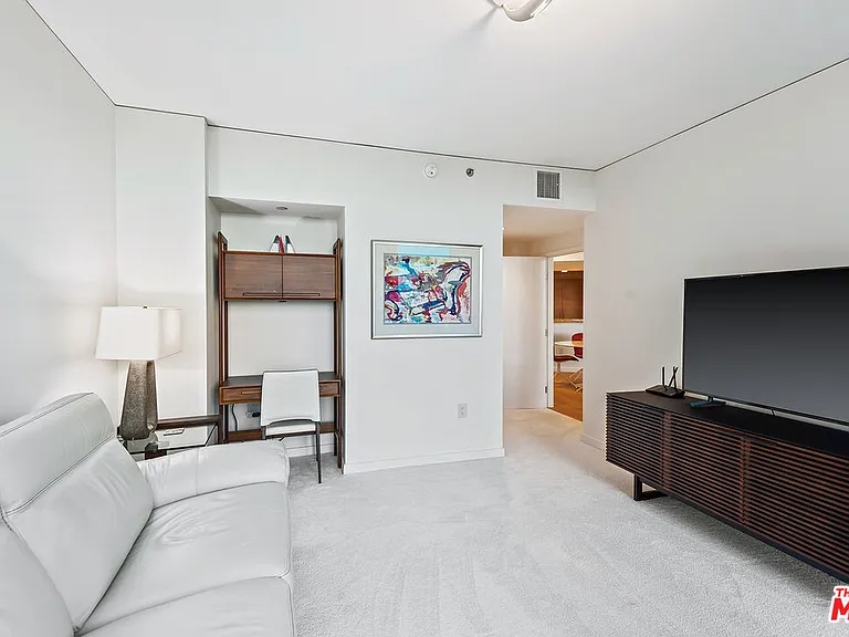 13650 Marina Pointe Dr #704 — Photo 20