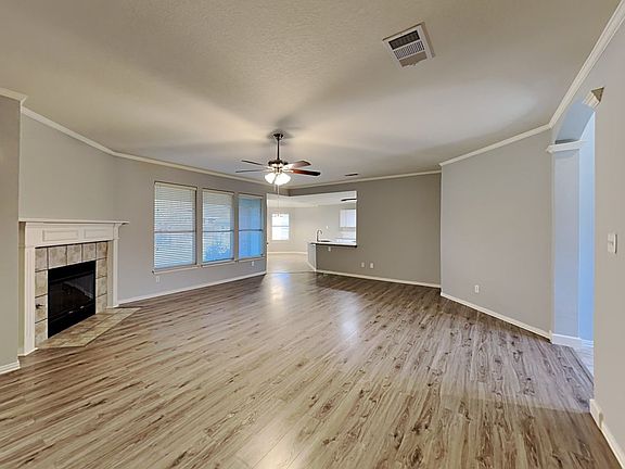 4th image of 4601 Fox Meadows Ln