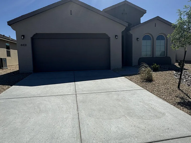 4431 Alamo Canyon Cir — Photo 1