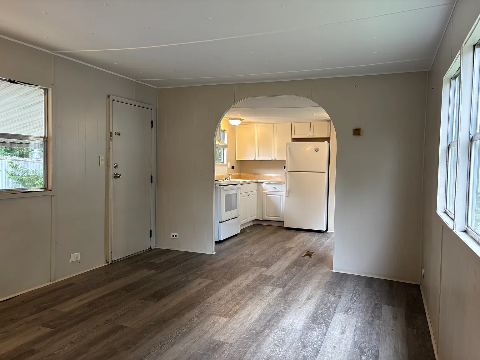 2 bed, $1,095 — Photo 3