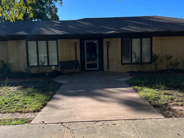 8612 Louisville Ave, Lubbock, TX 79423