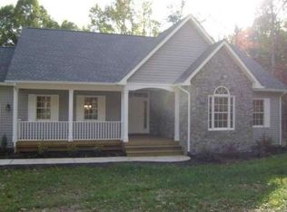 154 Woods Edge Dr, Rocky Mount, VA 24151