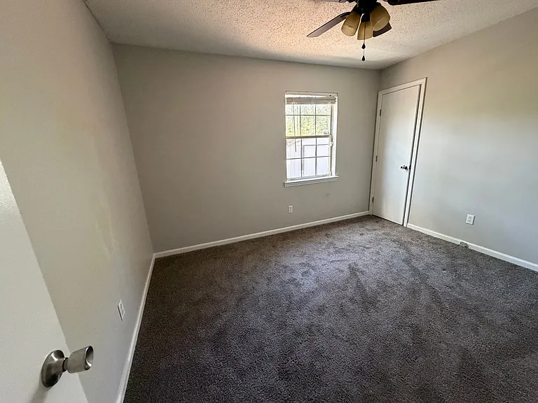 812 Ridgewood Way — Photo 11