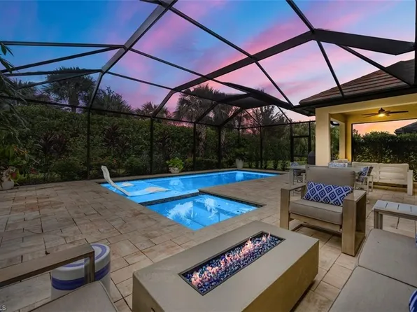 7256 Live Oak DR, NAPLES, FL 34114
