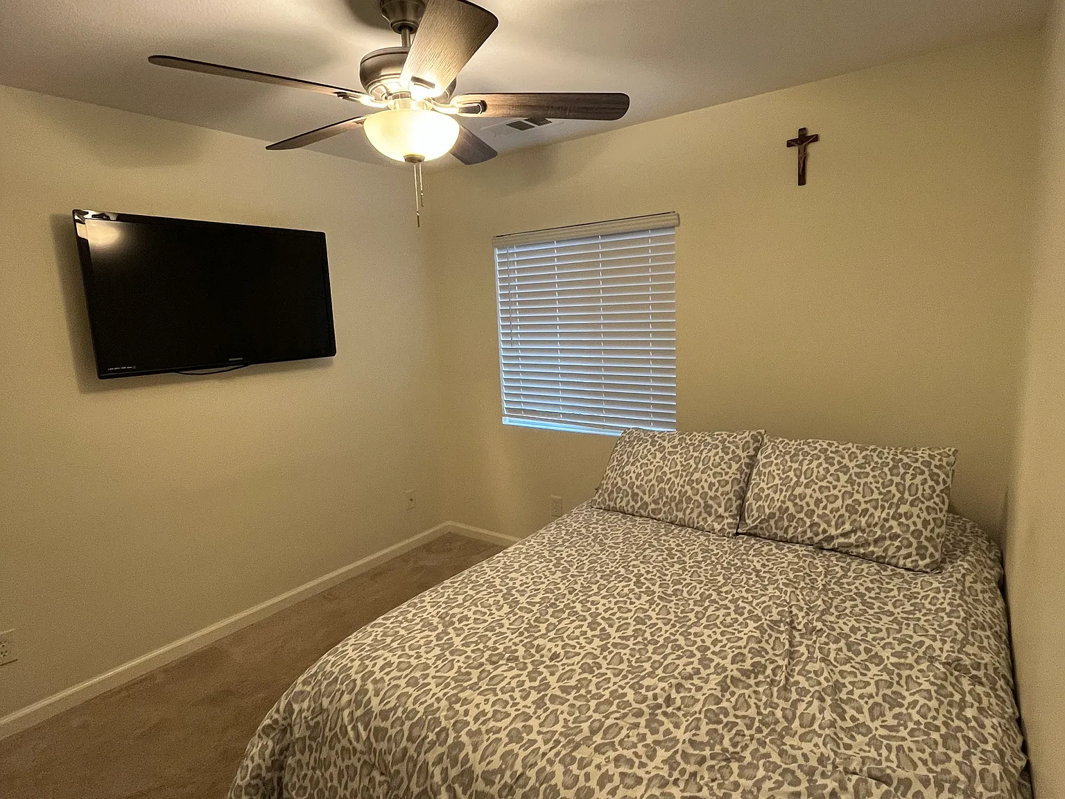 10976 Remington St — Photo 1