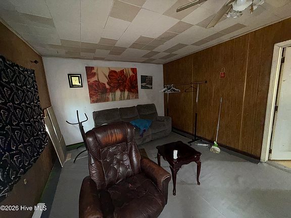 4th image of 2527 Ivey Road