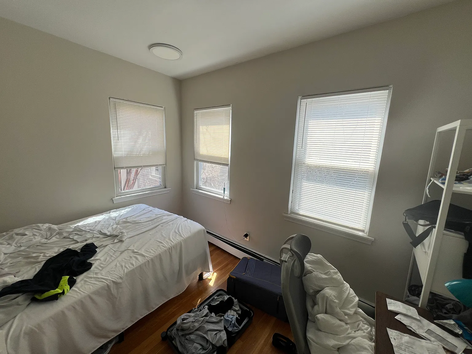 2 bed, 890 sqft, $4,100 — Photo 4