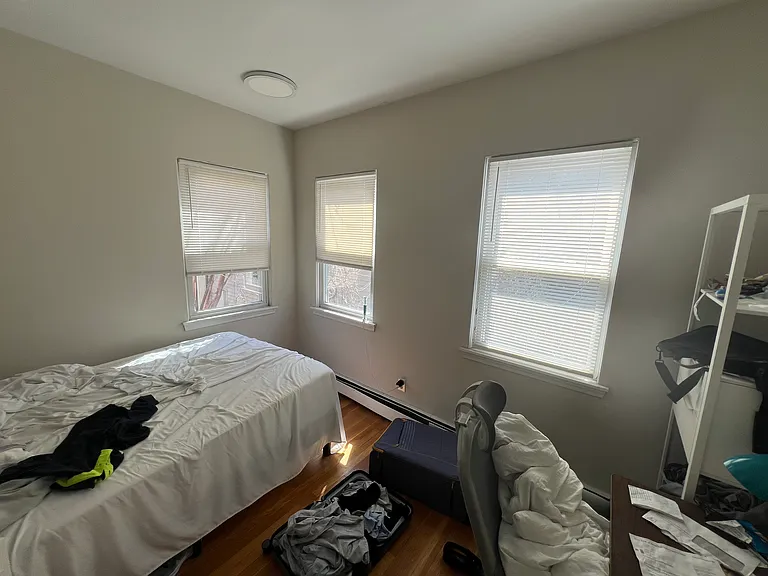 1000 Memorial Dr #2L — Photo 4