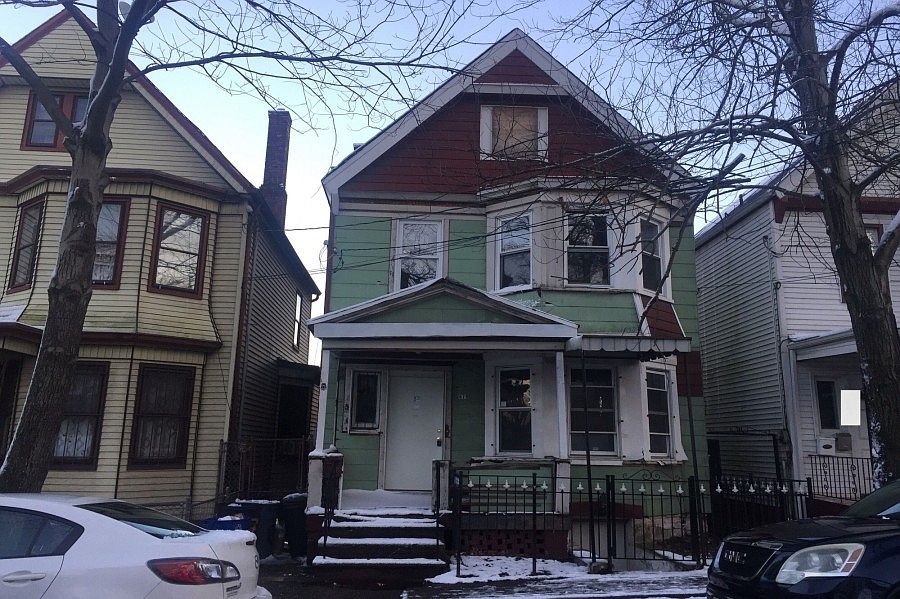 1st image of 871 Clifton Ave