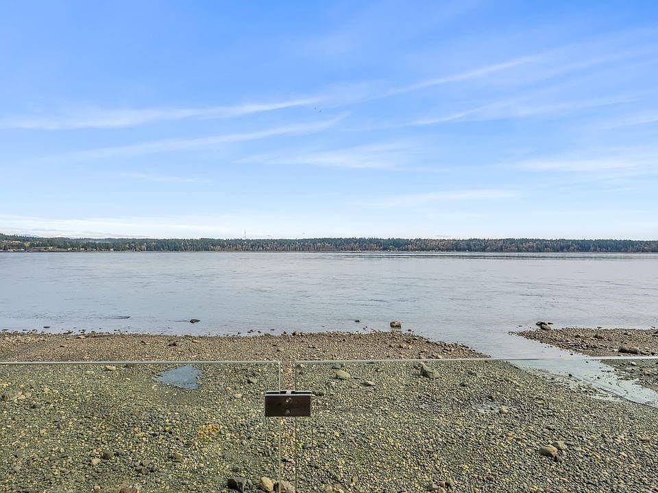 1st image of 523 Island Hwy #12
