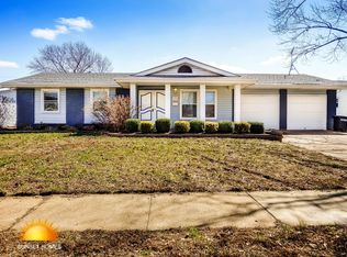 2554 Shorewood Dr, Florissant, MO