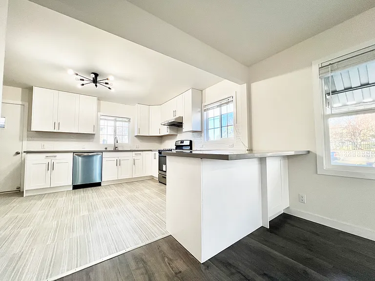 398 B St — Photo 4