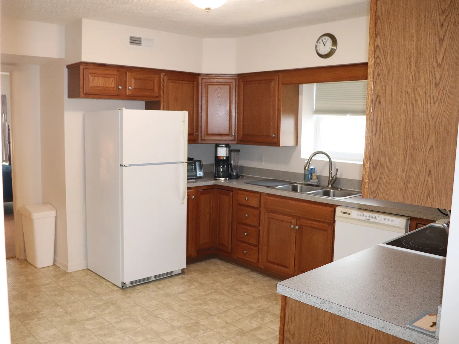 2 bed, 1339 sqft, $1,850 — Photo 3
