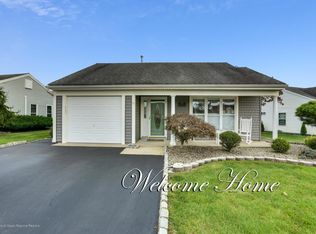 27 Greenwich Ave, Manchester, NJ 08759