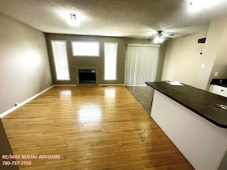 2004 Grantham Ct NW #9 — Photo 5