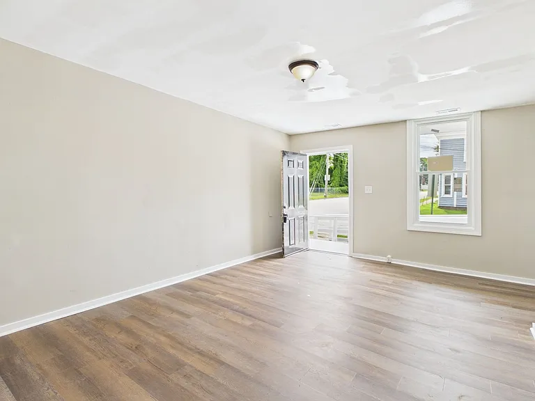529 Harrison St #B — Photo 7