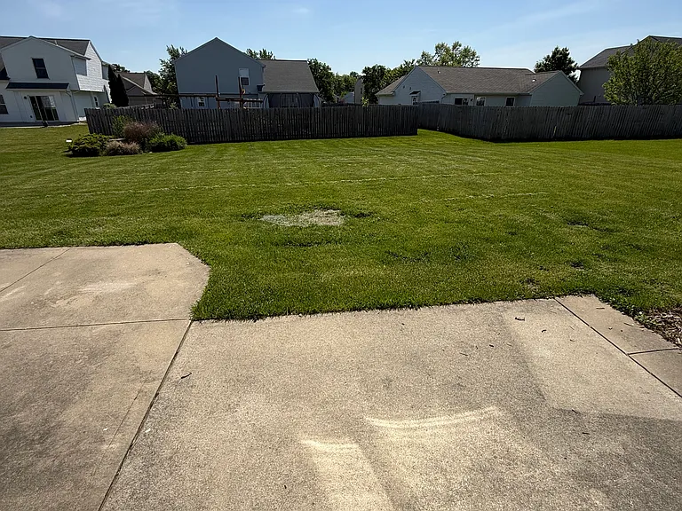 11512 Maywin Dr — Photo 26