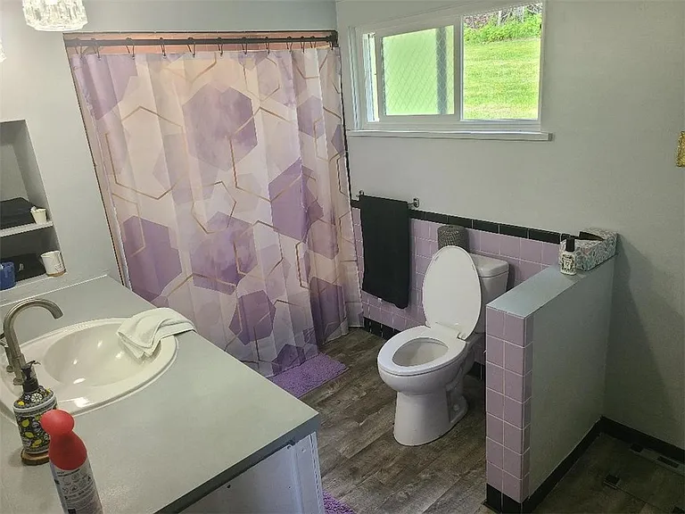 207 Montana Ave — Photo 3