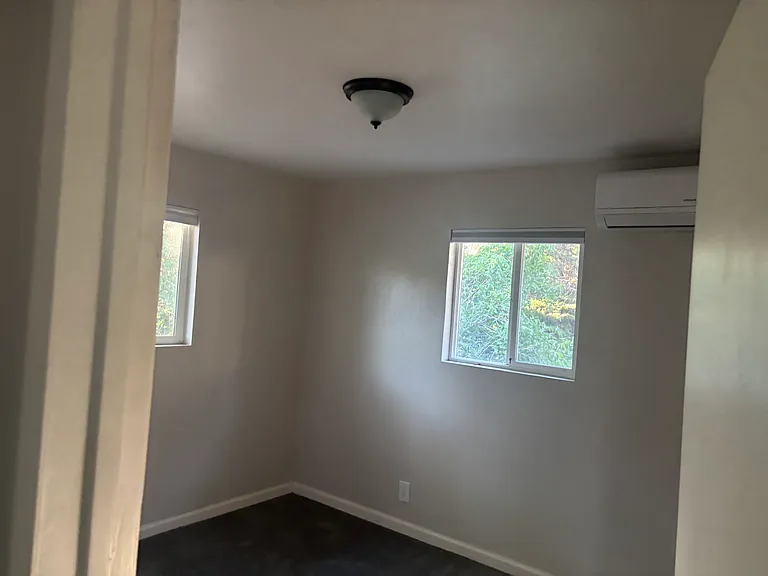 700 Twin Lakes Dr — Photo 5