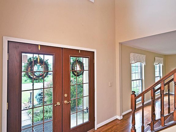 5th image of 7664 Hampton Place Ln