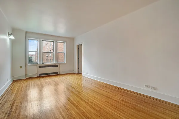 Rented by Bond New York | media 2