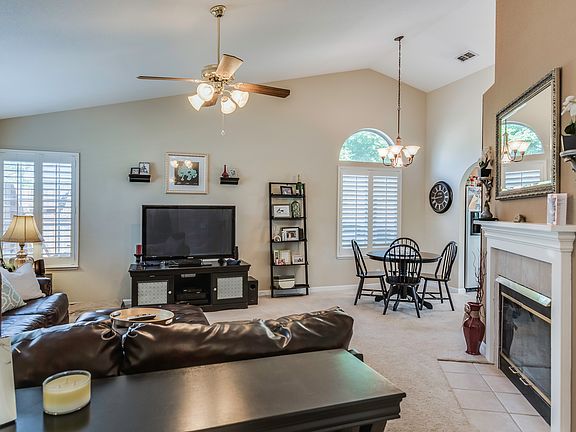 4th image of 1005 Baquera Ct