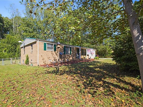 3rd image of 269 Odle Ln