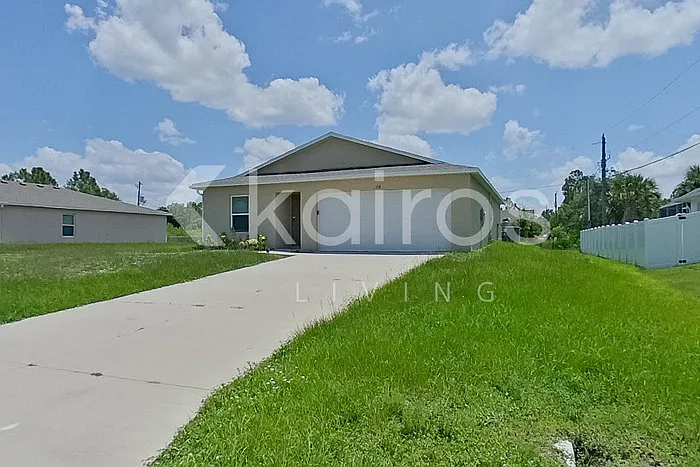 3 bed, 2.0 bath, 1246 sqft, $1,695 — Photo 3