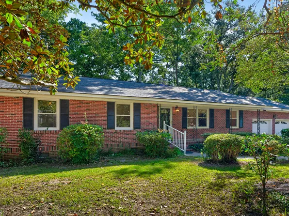 1887 Saint Julian Dr, Charleston, SC 29407
