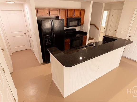 5th image of 239 Madison Heights