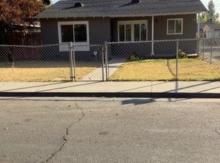 1007 W University Ave, Fresno, CA 93705