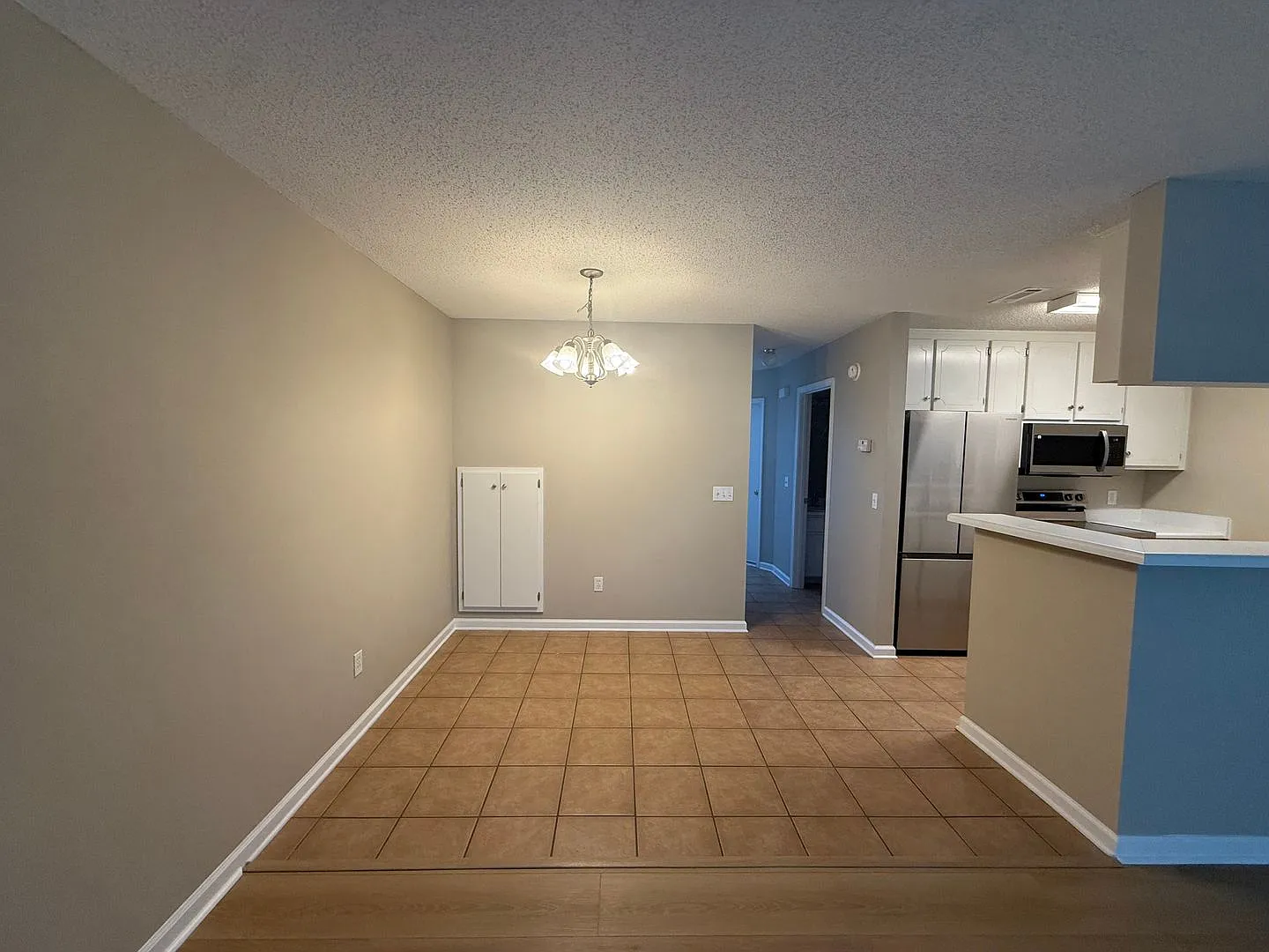 Available NOW - 123 Woodberry — Photo 4