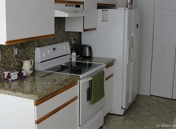 5th image of 3400 NE 192nd St APT 301
