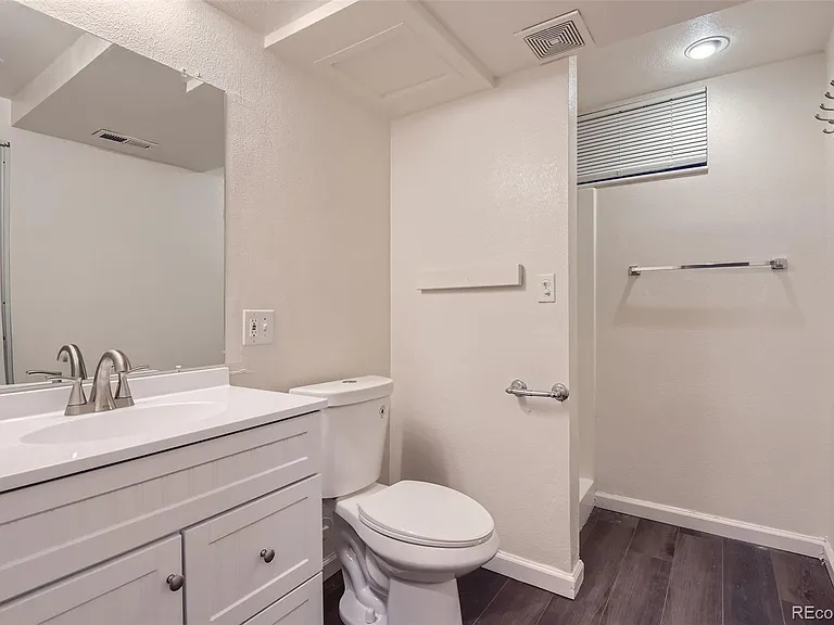 1922 S Oswego Way — Photo 17