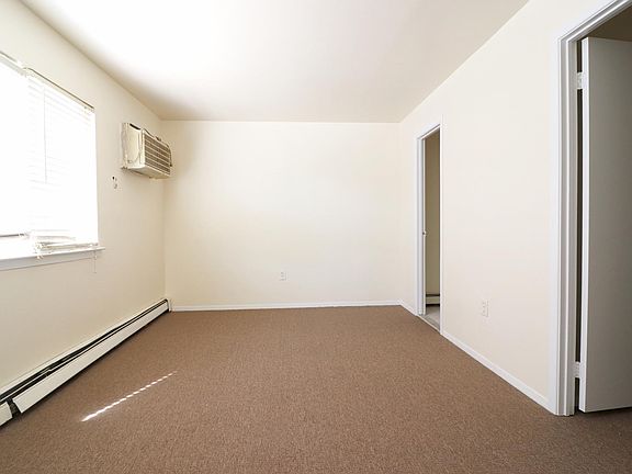 5th image of 3658 Varian Ave Floor 1