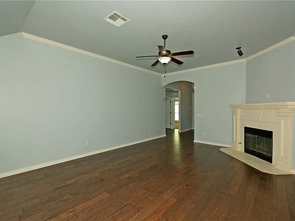 5th image of 3309 NW 160th St