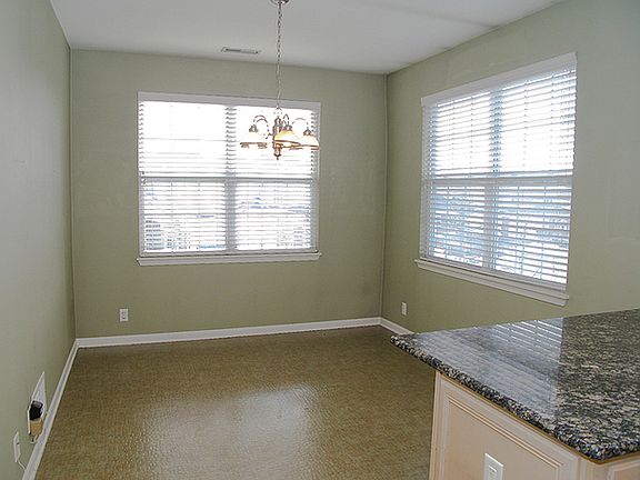 4th image of 1728 White Oak Trl #14D1