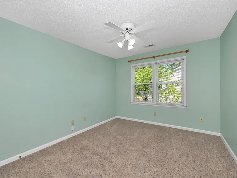 722 Highland Dr — Photo 28