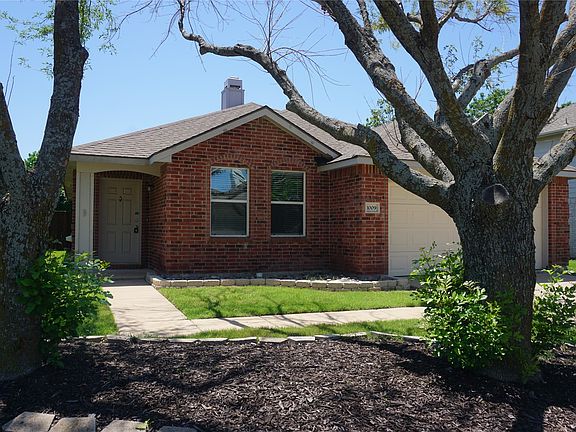 3rd image of 1009 Lowndes Ln