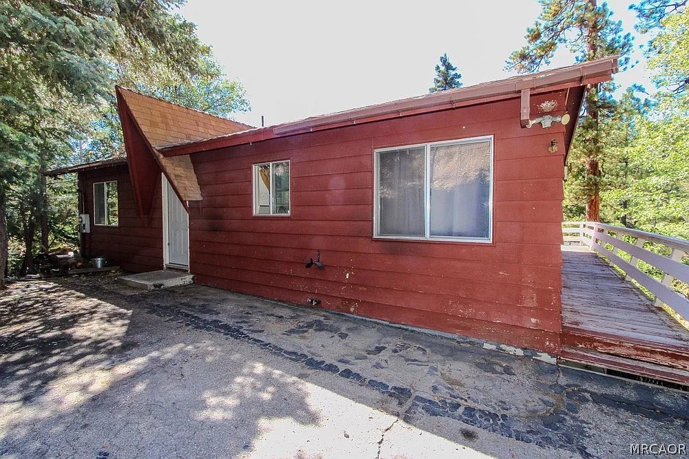 3 bed, 2.0 bath, 1600 sqft, $2,000 — Photo 3