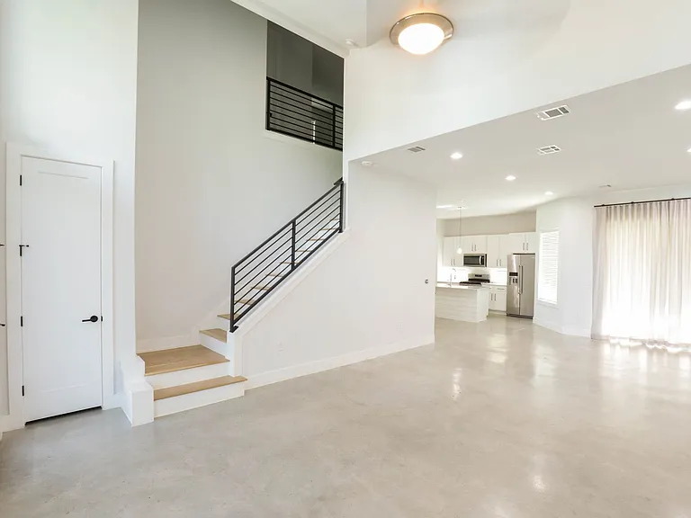 1309 Cometa St #1 — Photo 5
