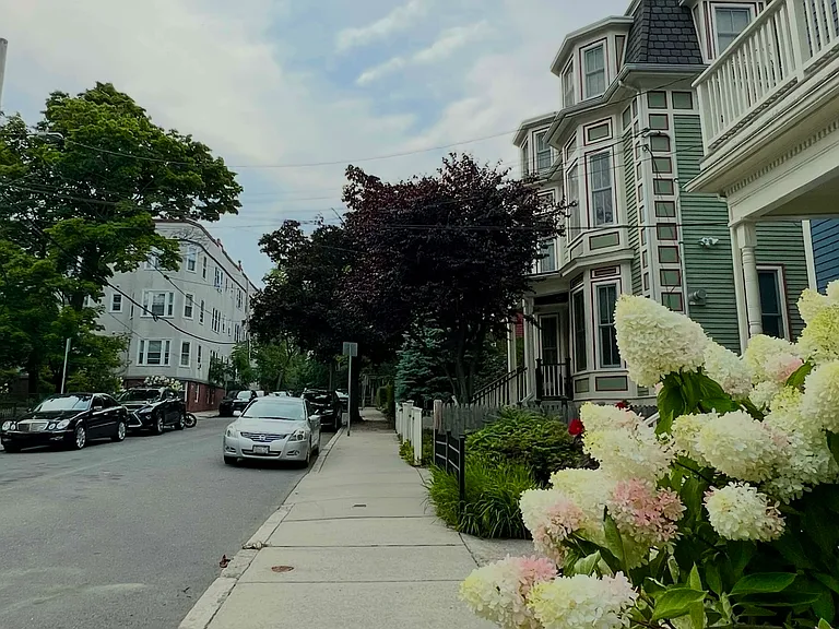11 Tufts St #6 — Photo 18