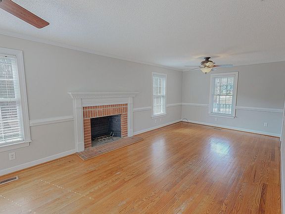 2nd image of 202 Equestrian Chase