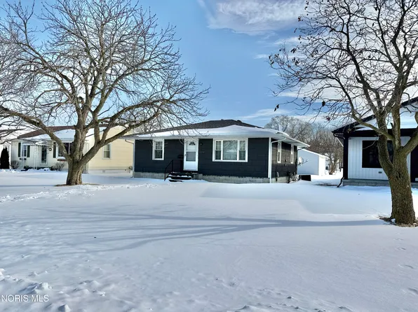 1309 Superior St, Genoa, OH 43430