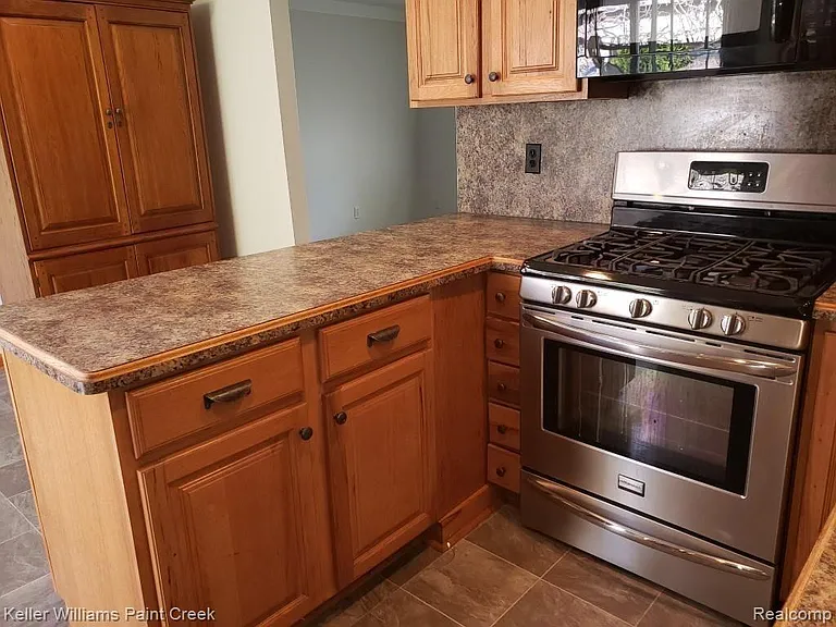 3136 Kilmer Dr — Photo 20